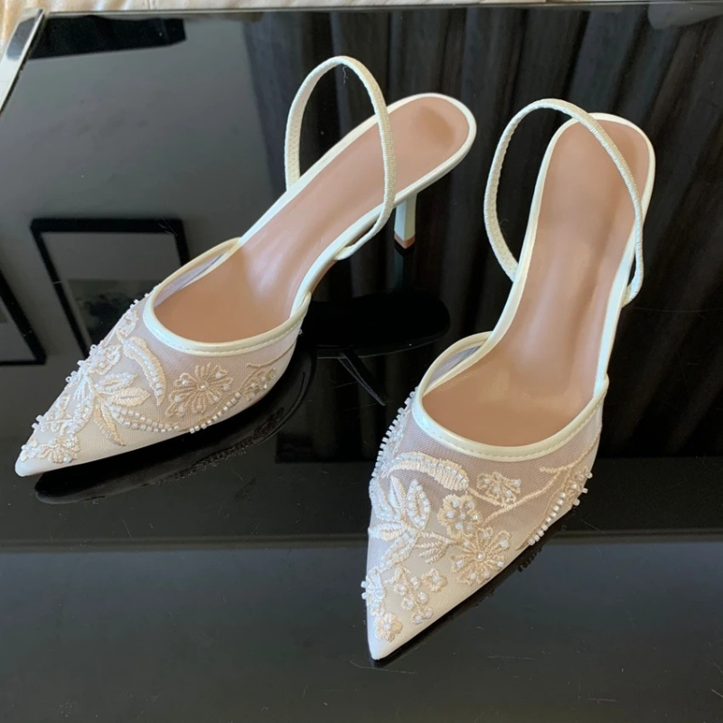 Paulina | Sandały na obcasie kitten heel z haftowaną siateczką