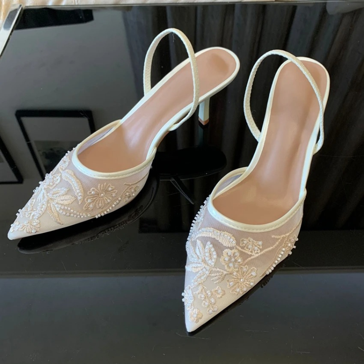 Paulina | Sandały na obcasie kitten heel z haftowaną siateczką