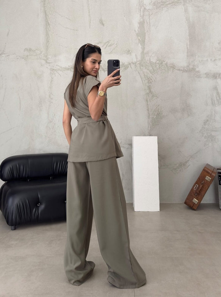 Iselora | Elegancki Komplet Damski z Szerokimi Spodniami