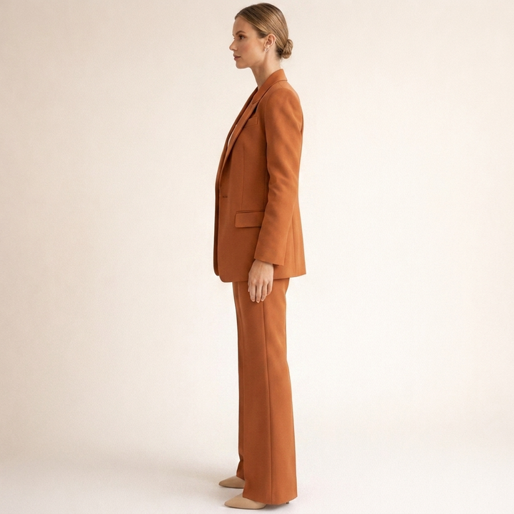Lena | Stylish suit with flared trousers